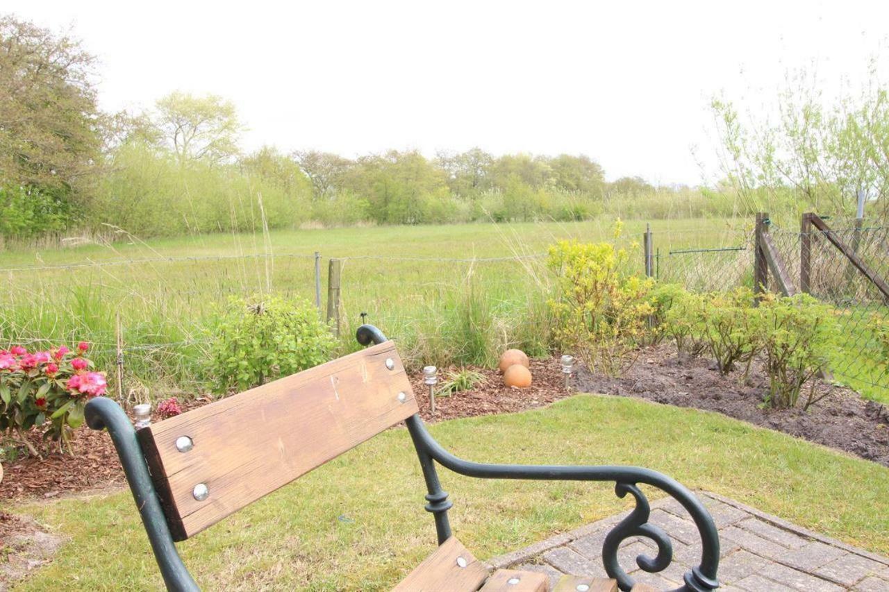 Haus Eiderblick-Wohnung Hooge Sankt Peter-Ording Esterno foto